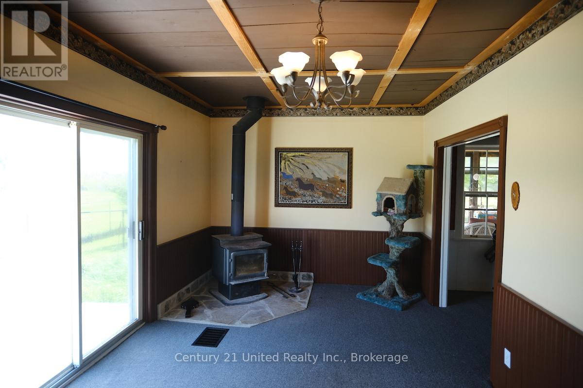 327 CONCESSION RD 6 E - 35