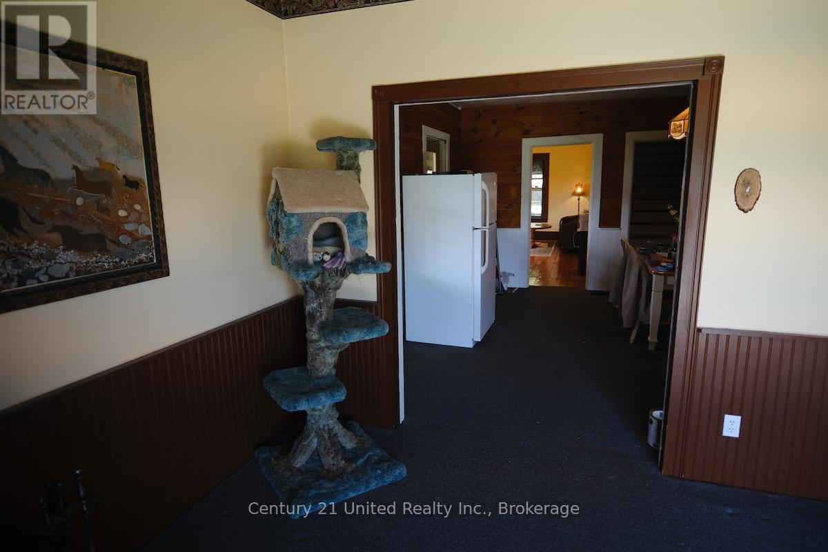 327 CONCESSION RD 6 E - 37