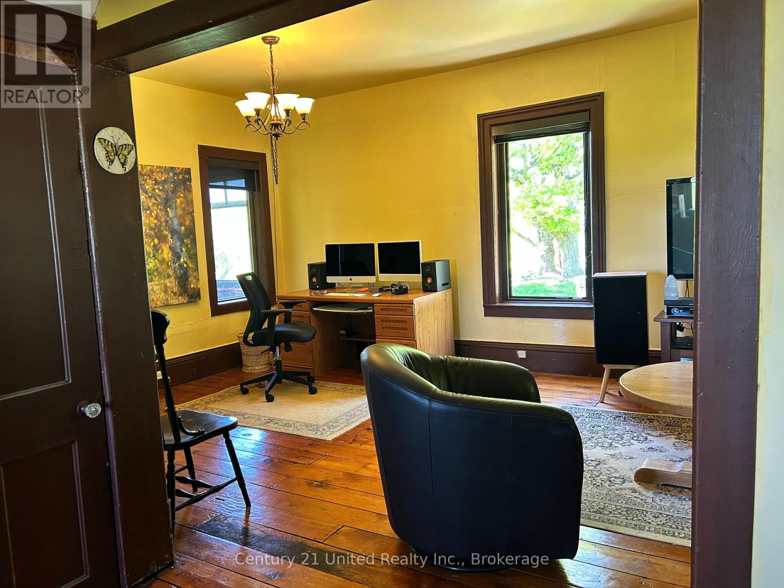 327 CONCESSION RD 6 E - 9