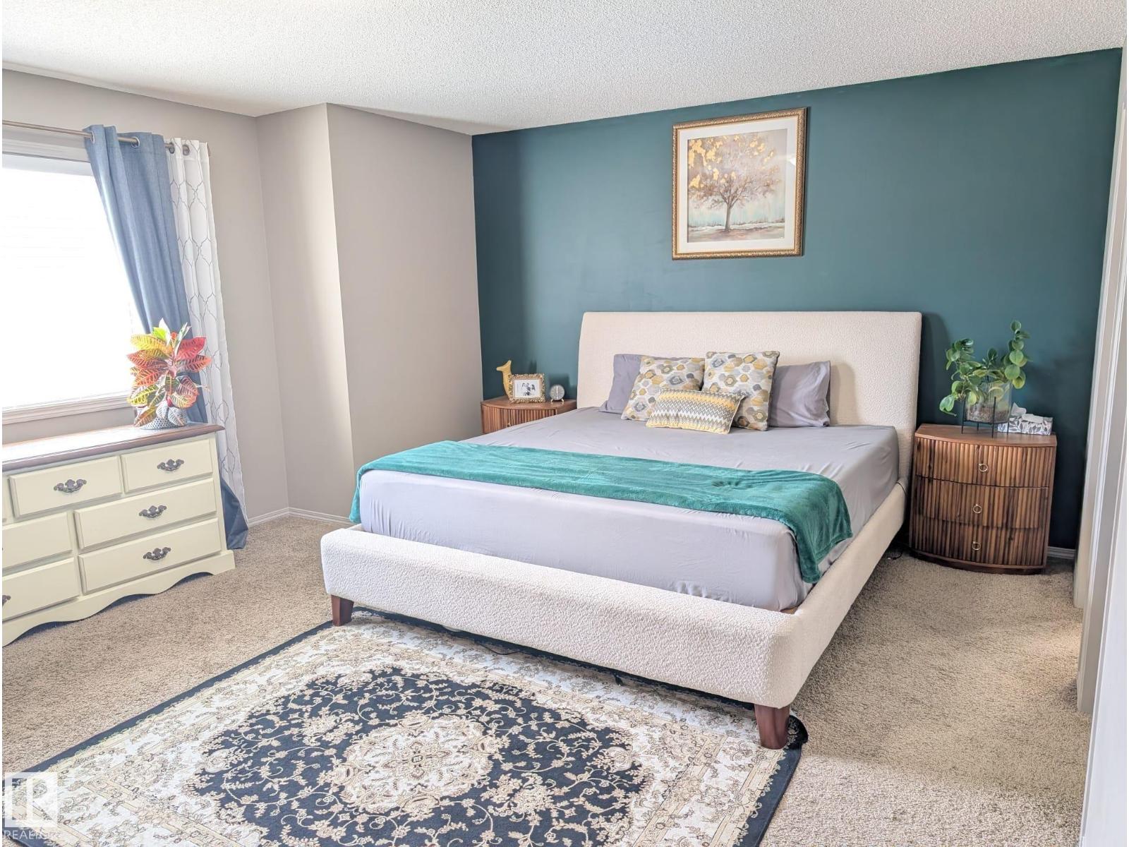 3336 17B AV NW - 12