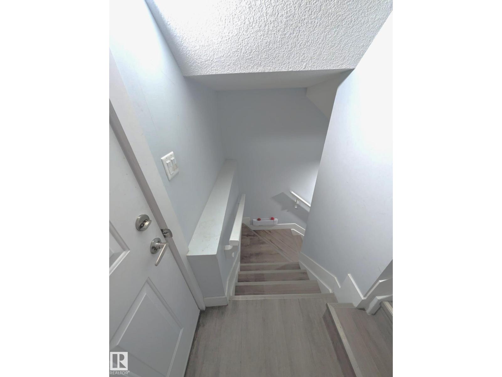 3336 17B AV NW - 20