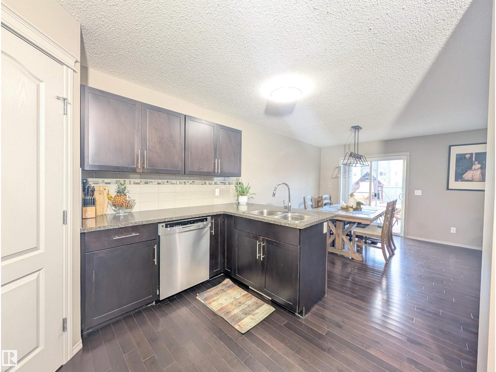 3336 17B AV NW - 8