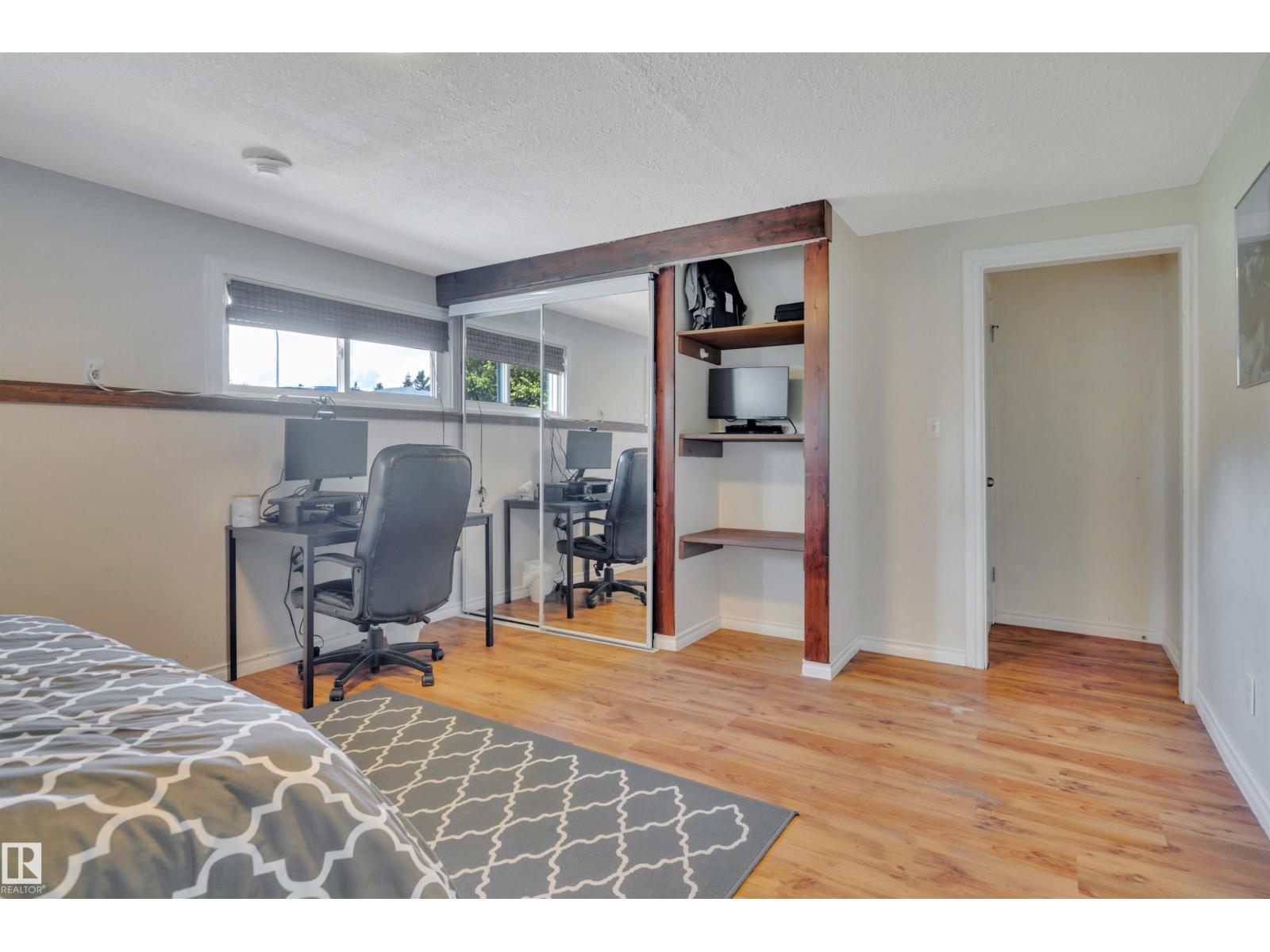 14104 79 ST NW - 19