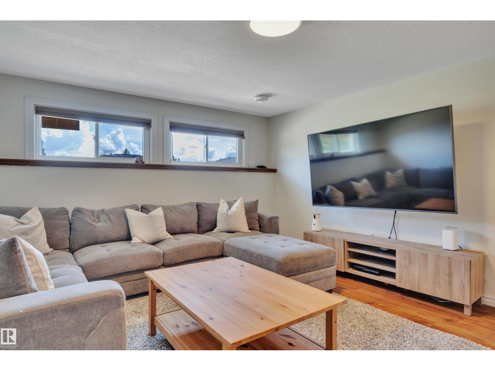 14104 79 ST NW - 22