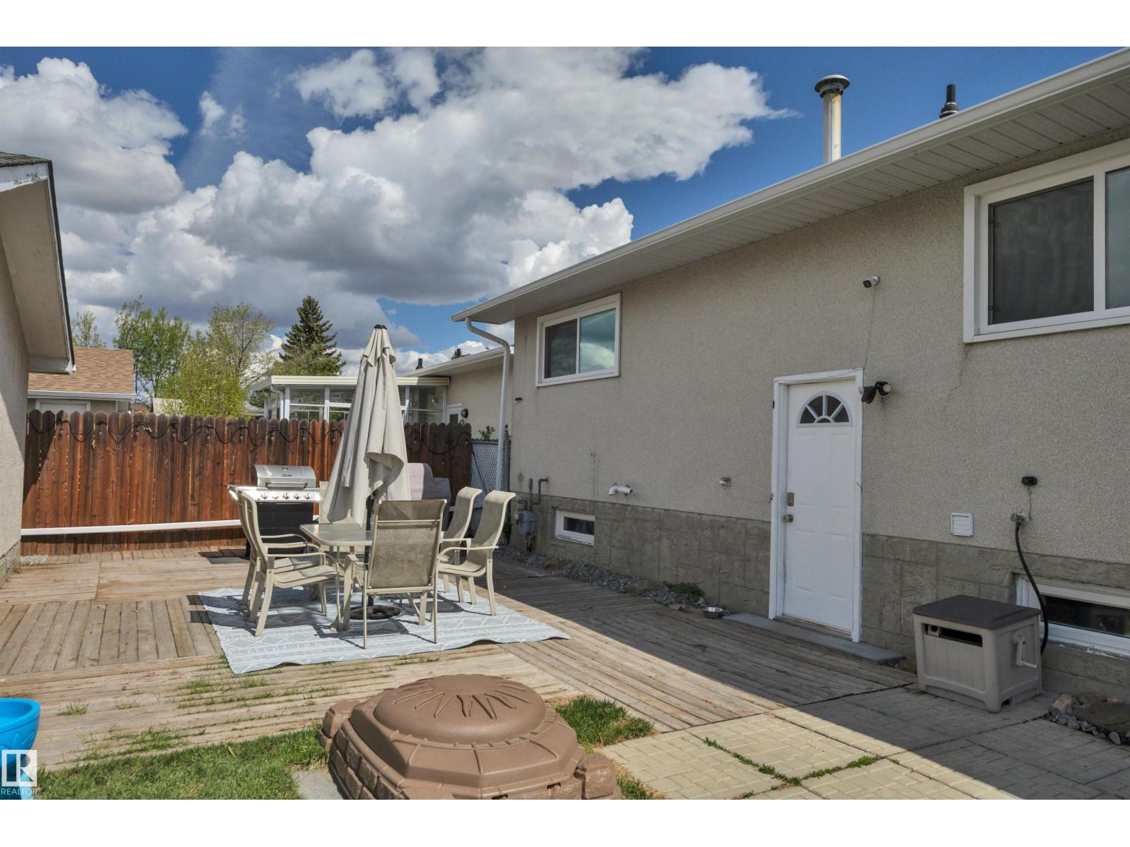 14104 79 ST NW - 28