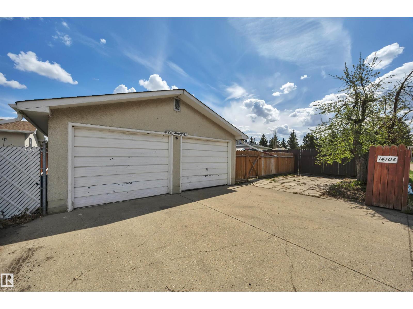 14104 79 ST NW - 34