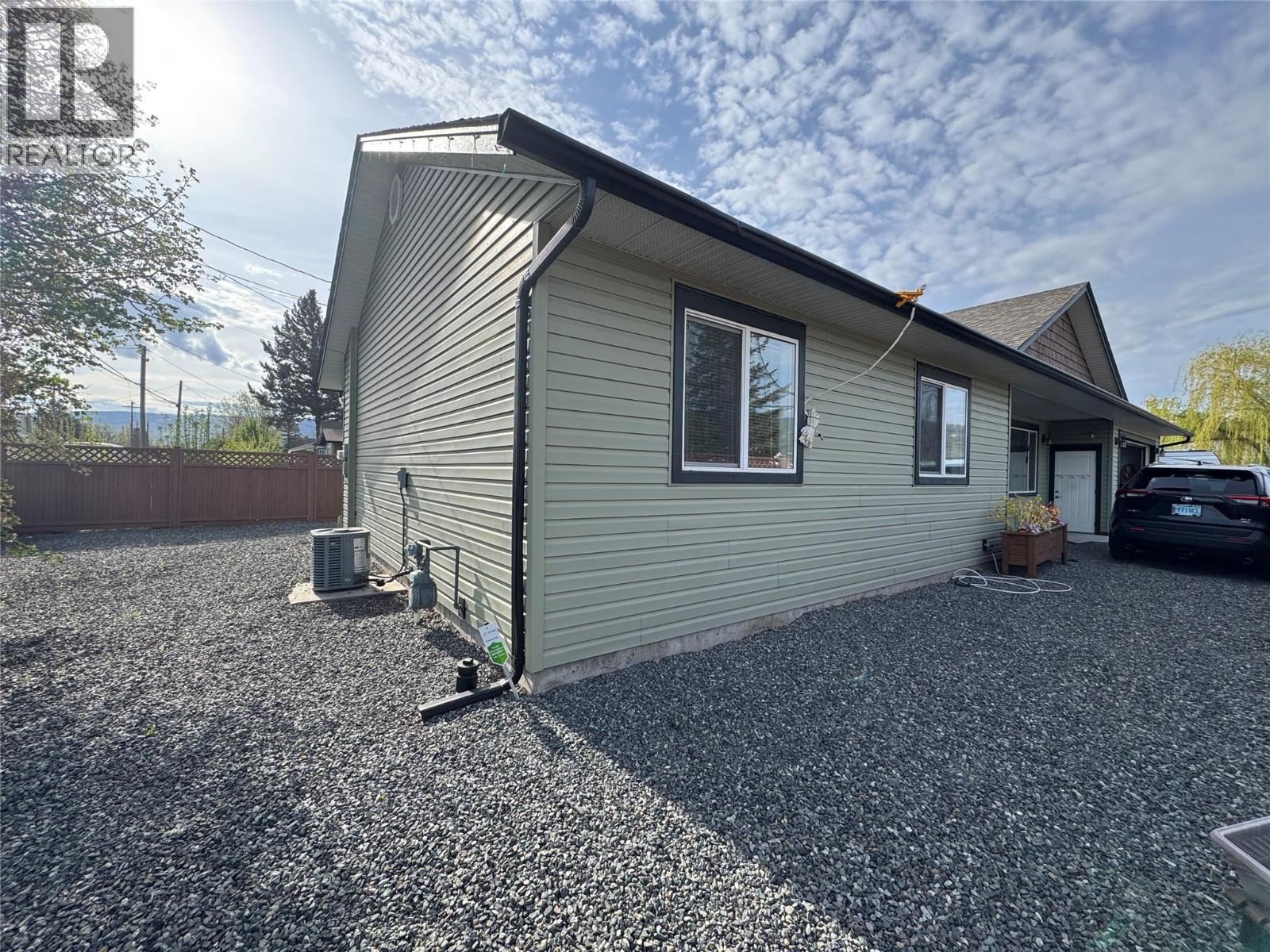 2402 COLDWATER Avenue - Image 2