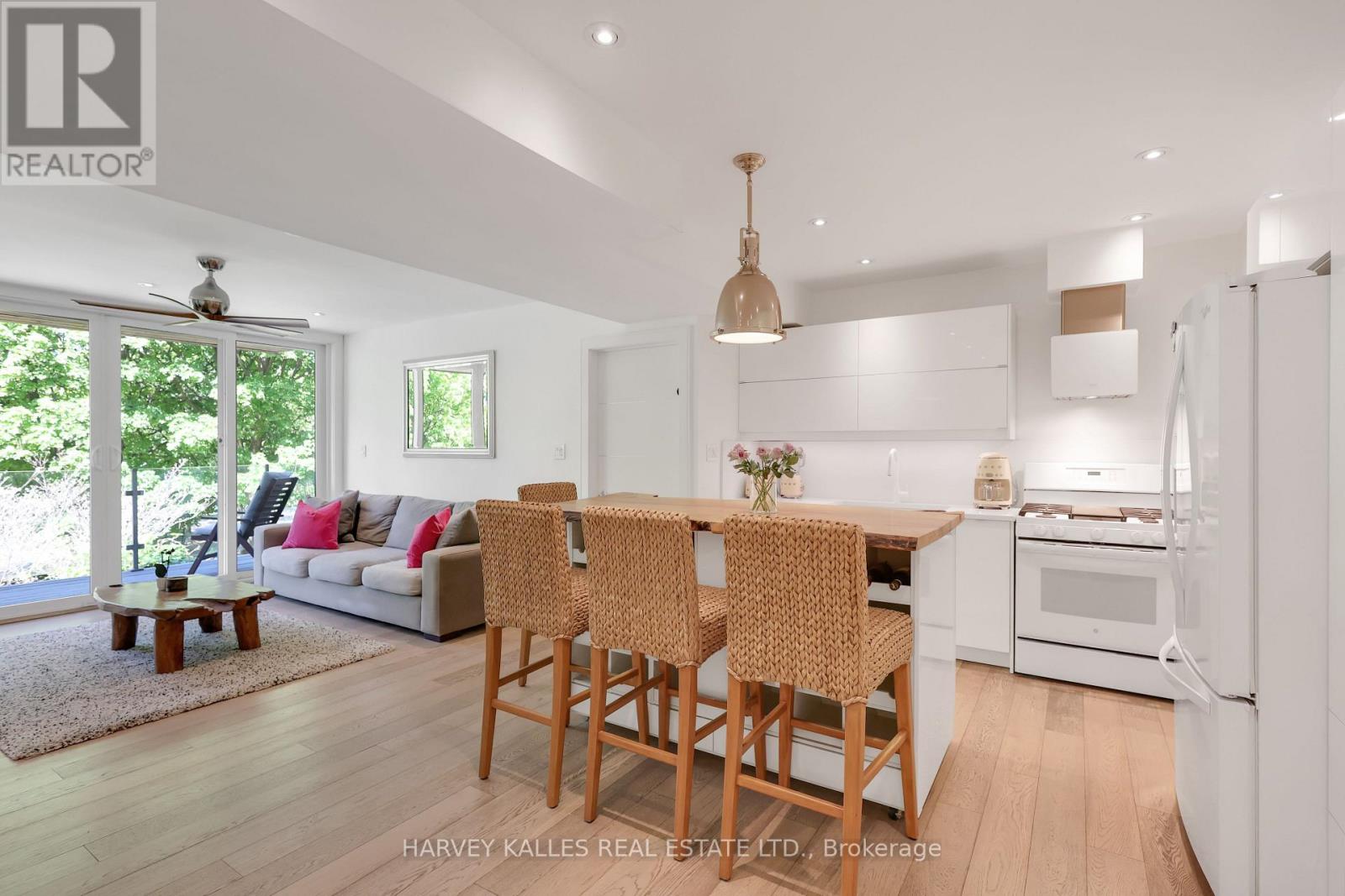 84 EDITH DRIVE - 14