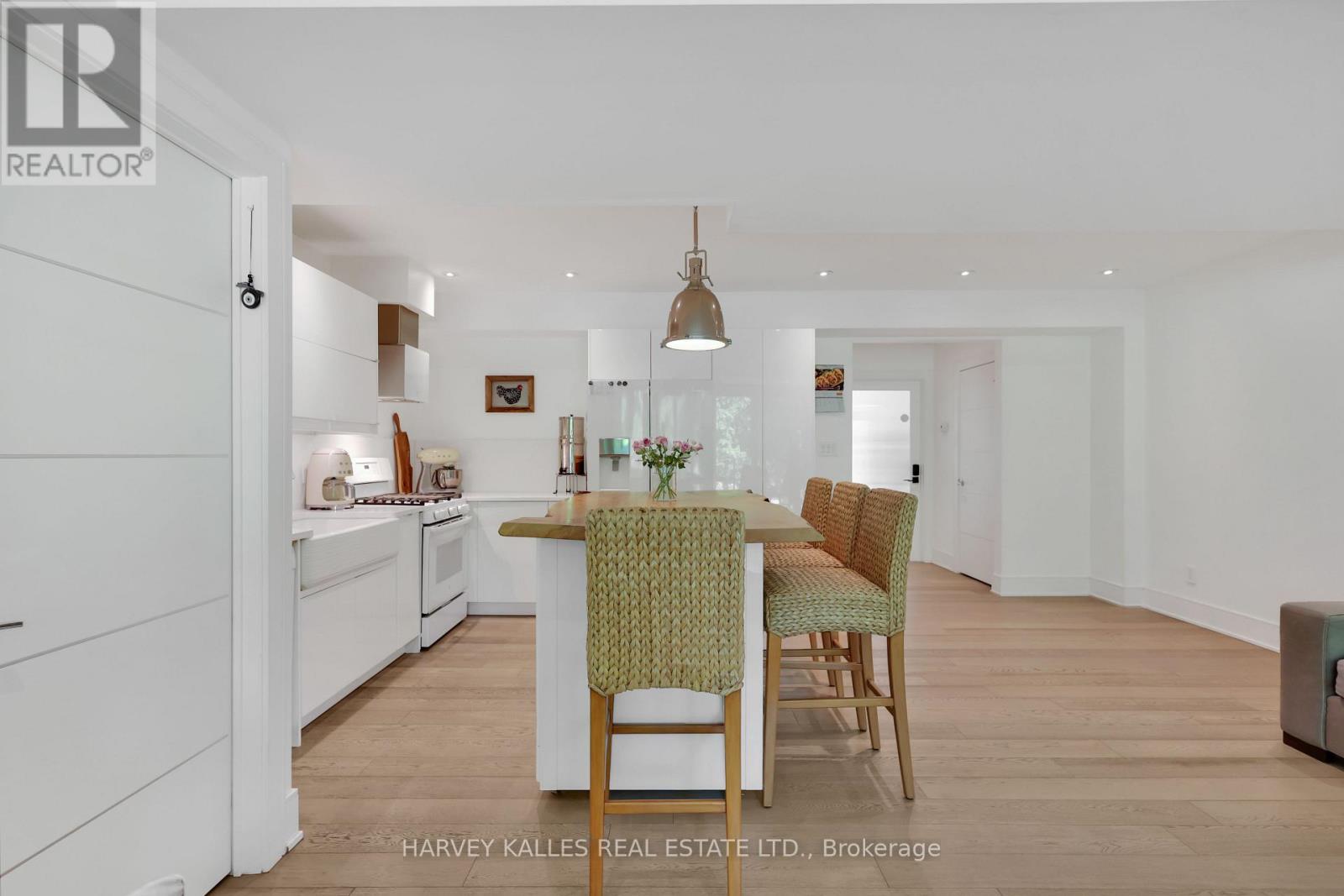 84 EDITH DRIVE - 15
