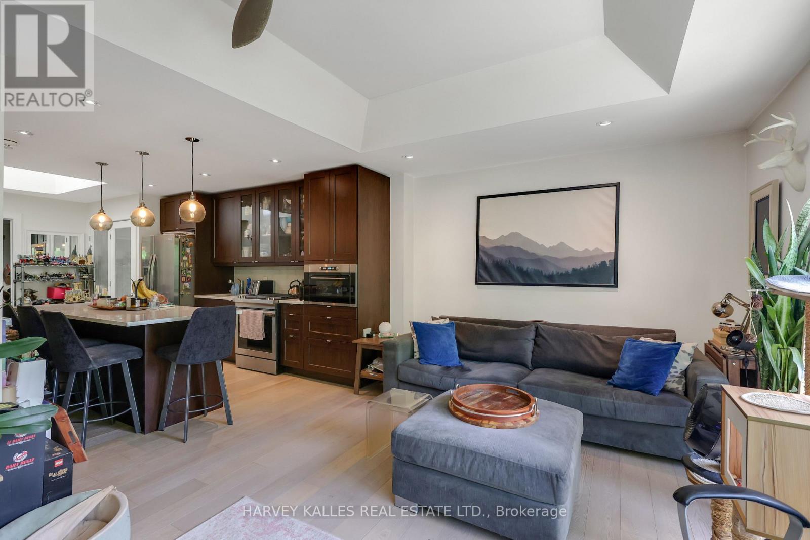 84 EDITH DRIVE - 26