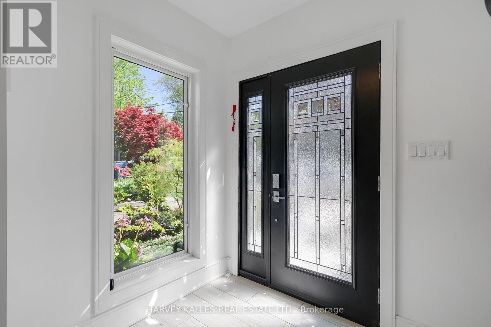 84 EDITH DRIVE - Image 3
