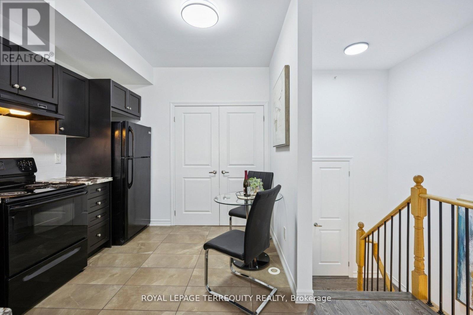 #TH27 39 DREWRY AVENUE - 15