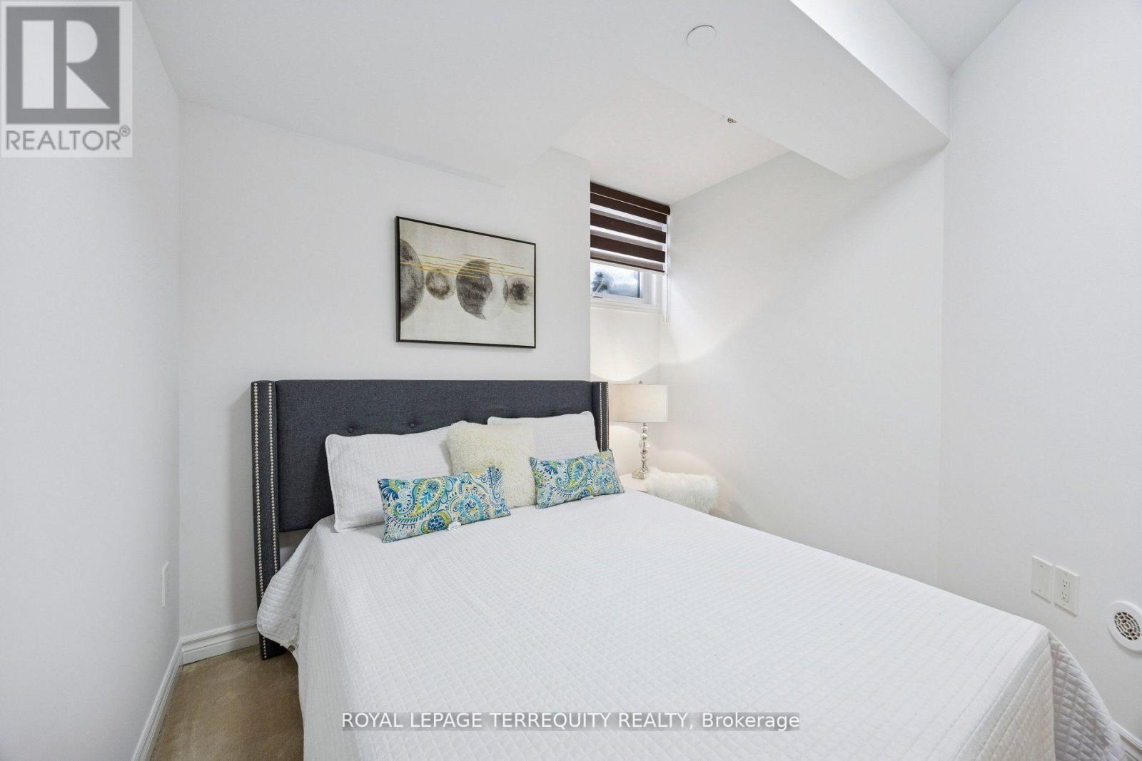 #TH27 39 DREWRY AVENUE - 28