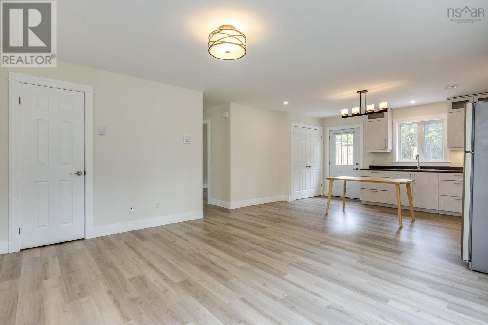 196 Brookside Drive - 9