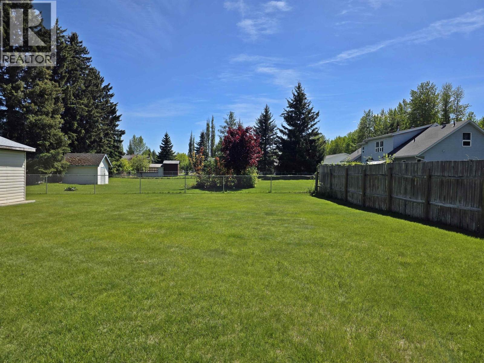 1711 MAPLE DRIVE - 24