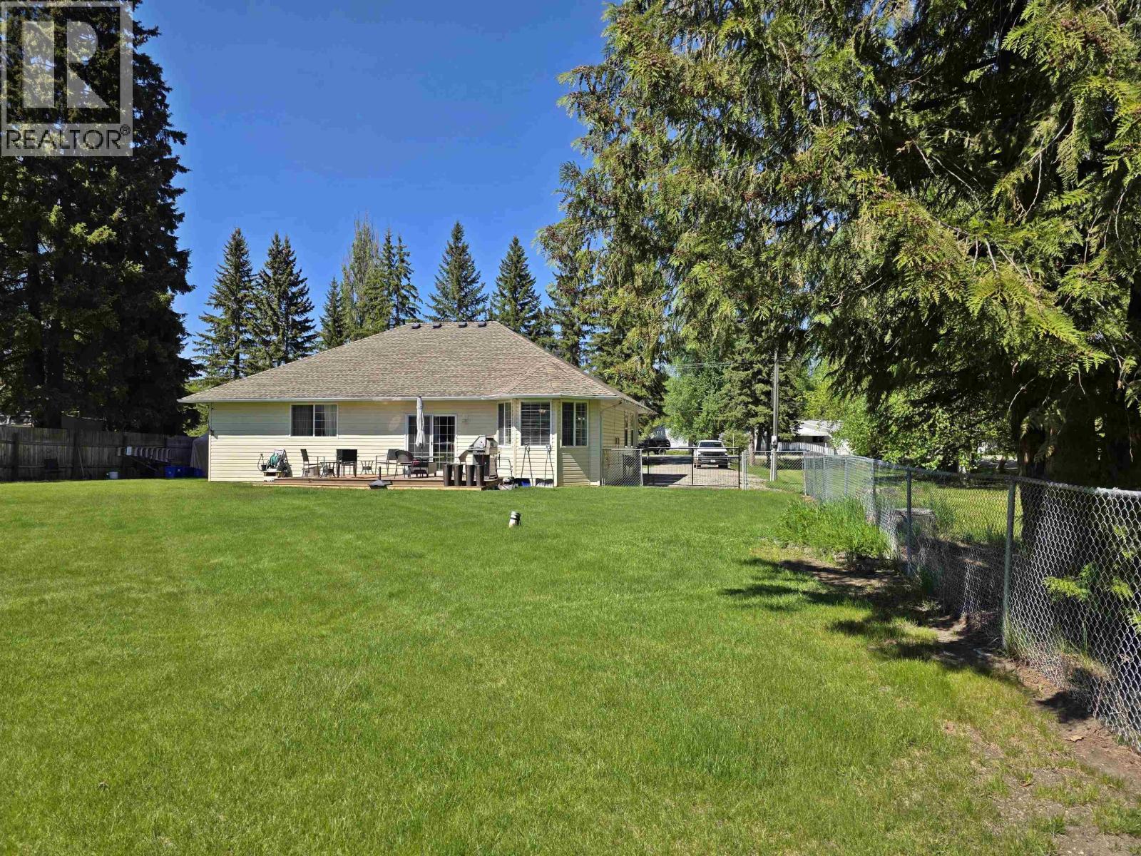 1711 MAPLE DRIVE - 22