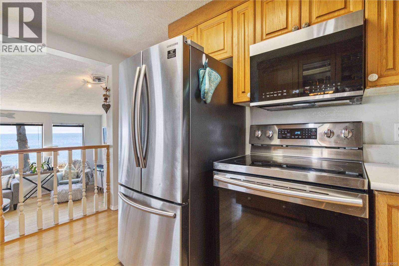 10 8177 West Coast Rd, Sooke