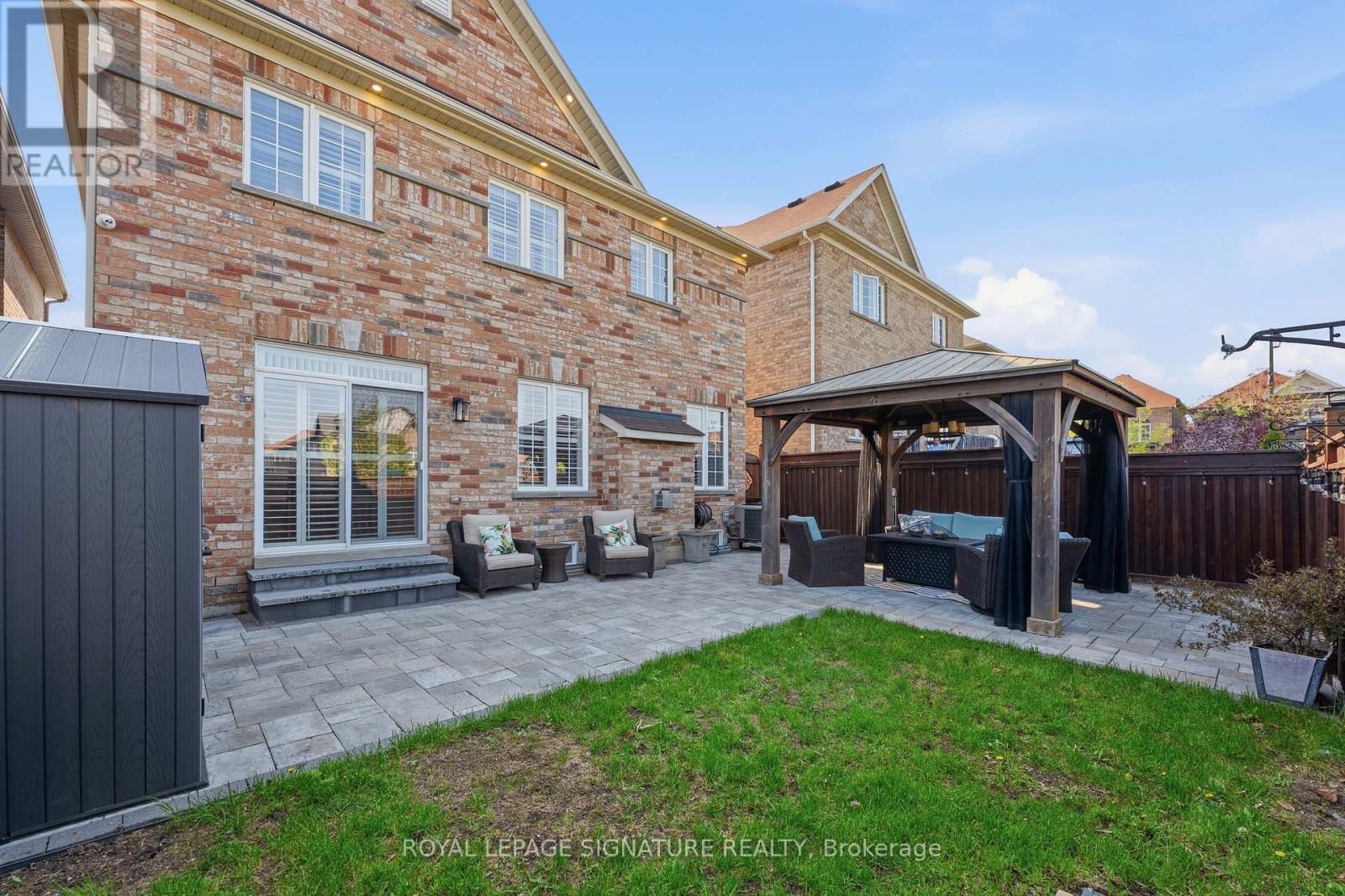 44 KEITH-WRIGHT CRESCENT - 40
