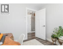 Den - 734 Birch St, Campbell River, BC V9W2T4 Photo 16