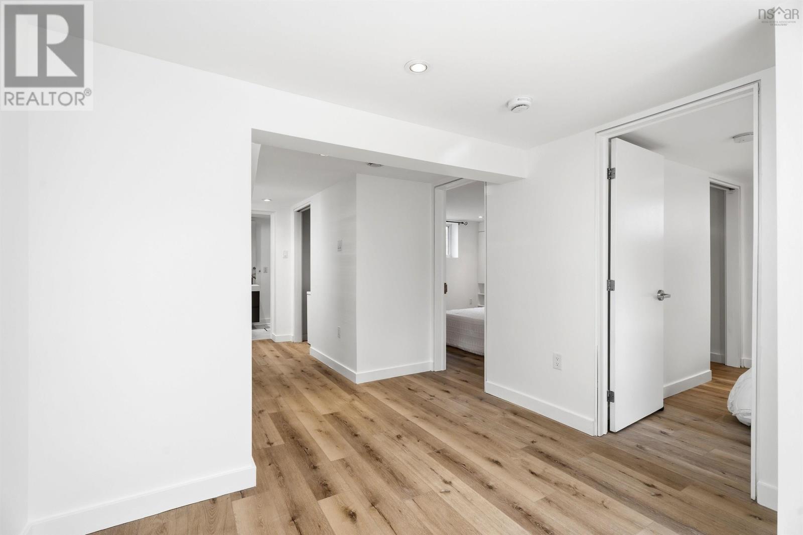 6168 6170 North Street - 31