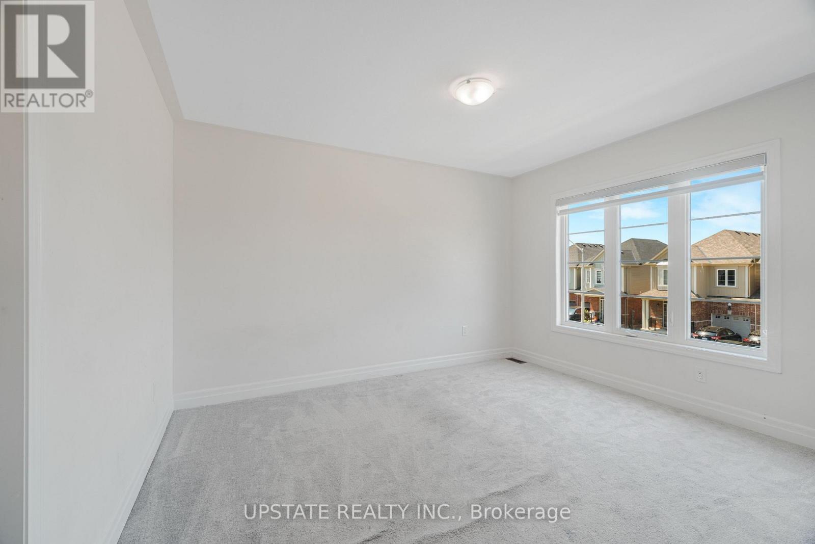 9218 WHITE OAK AVENUE N - 33