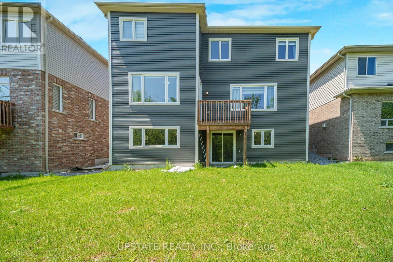 9218 WHITE OAK AVENUE N - 44