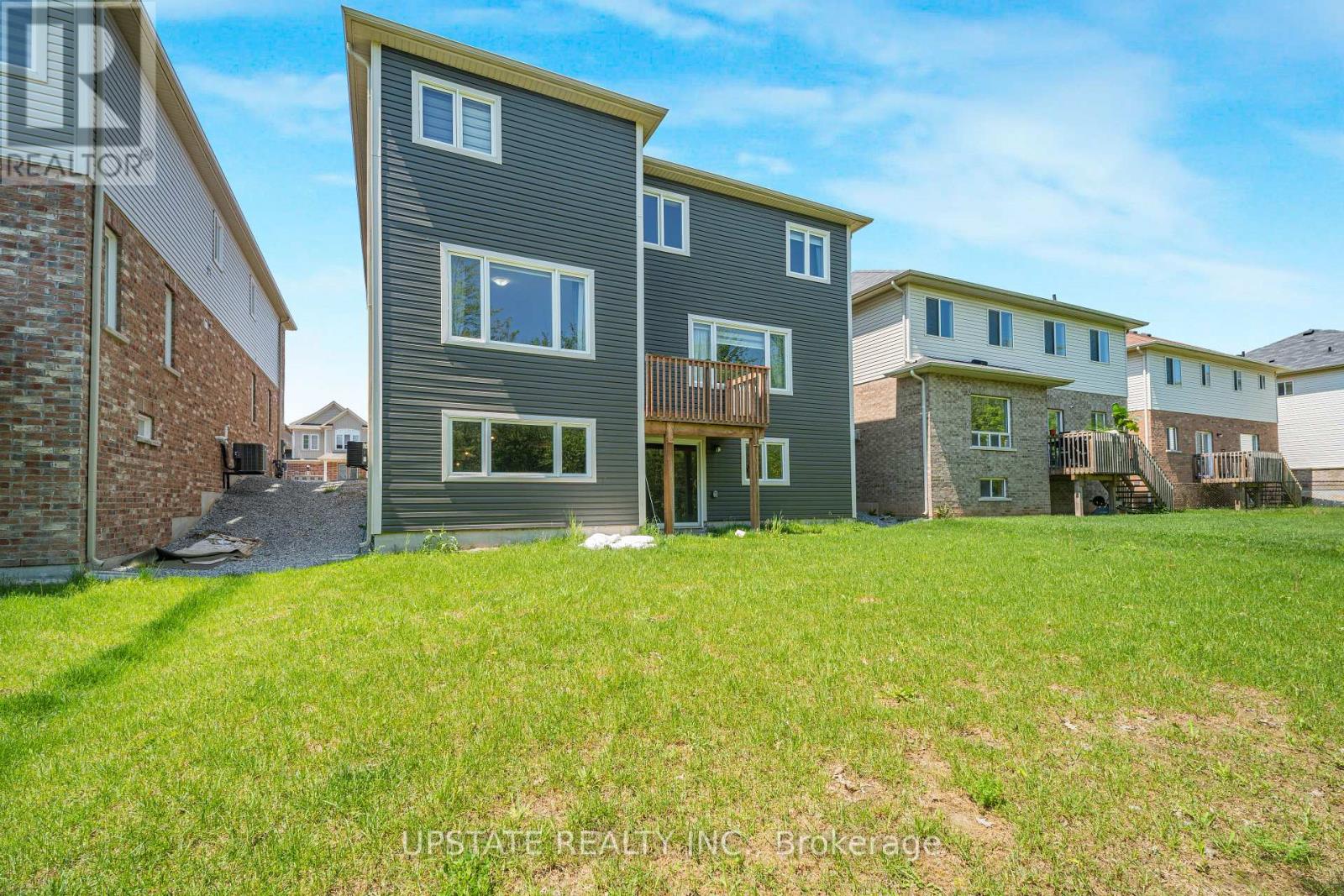 9218 WHITE OAK AVENUE N - 45