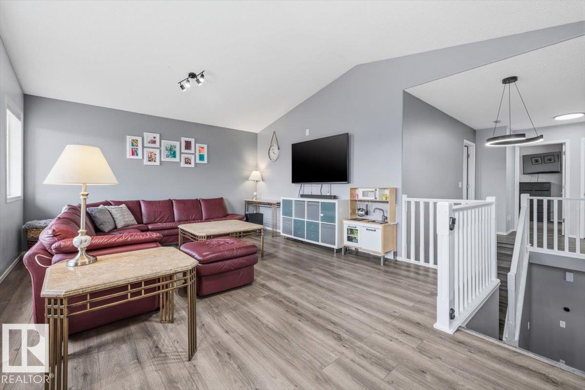 3570 MCLEAN CR SW - 22