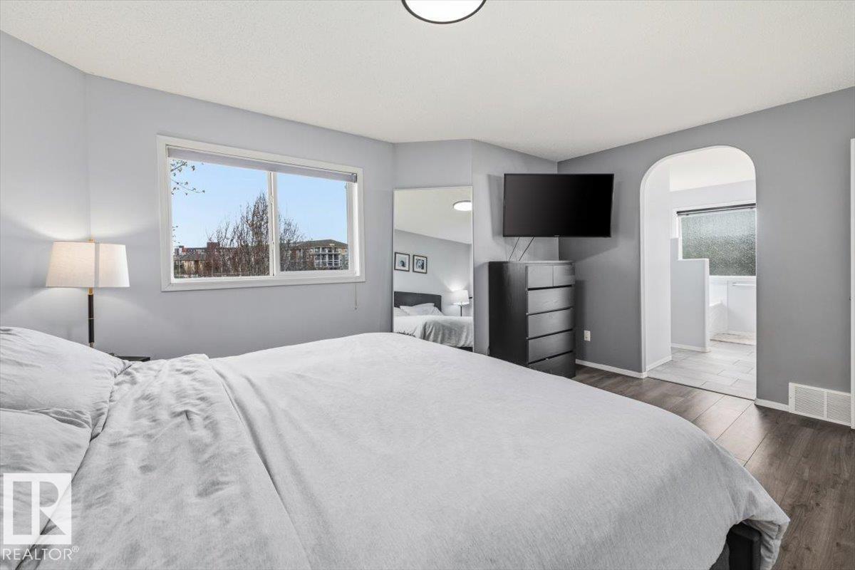 3570 MCLEAN CR SW - 26