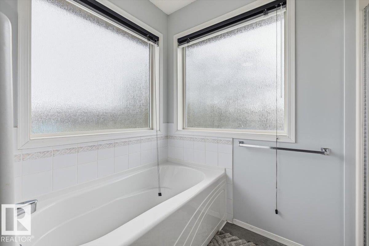 3570 MCLEAN CR SW - 29