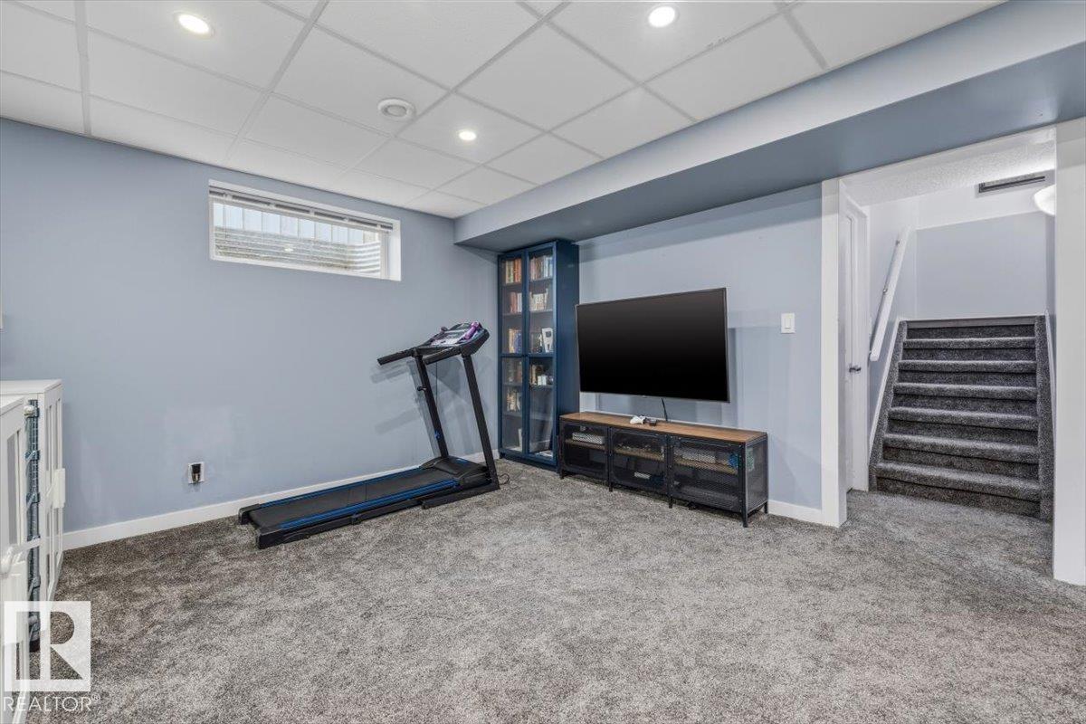 3570 MCLEAN CR SW - 37