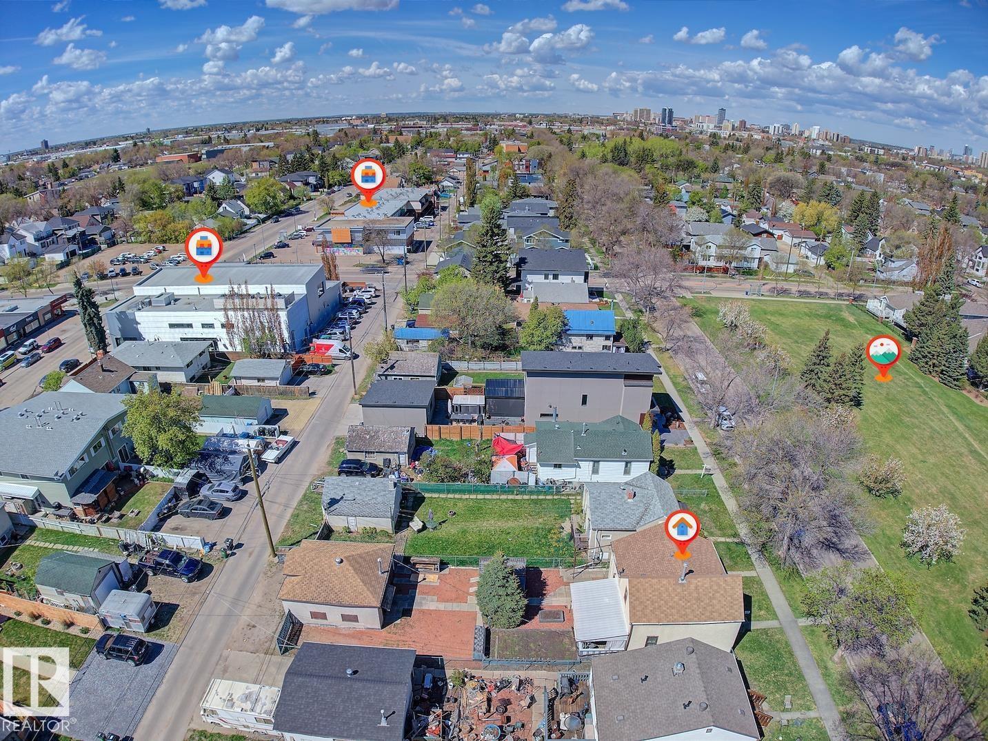 9533 77 AV NW - 51