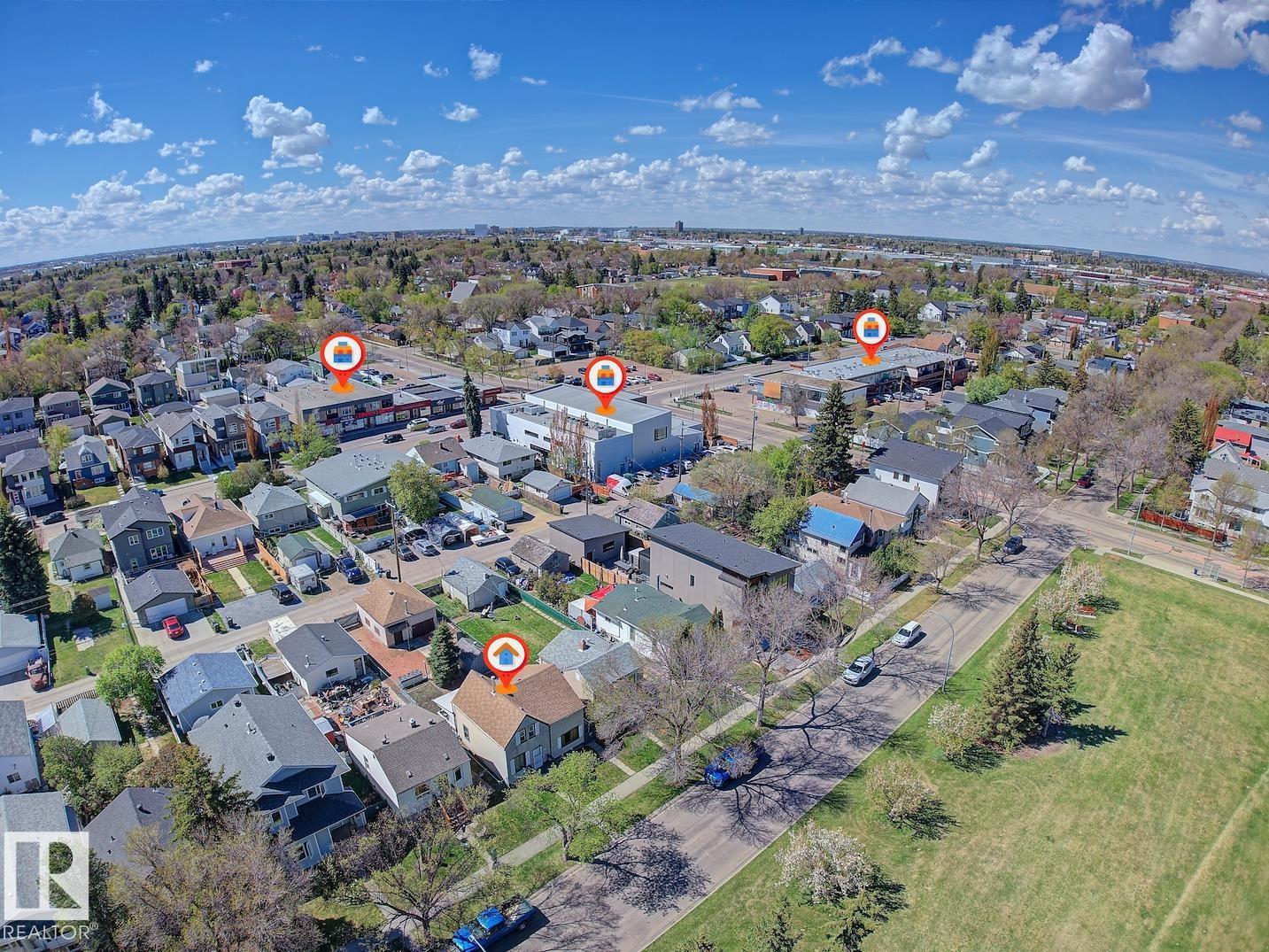 9533 77 AV NW - 53