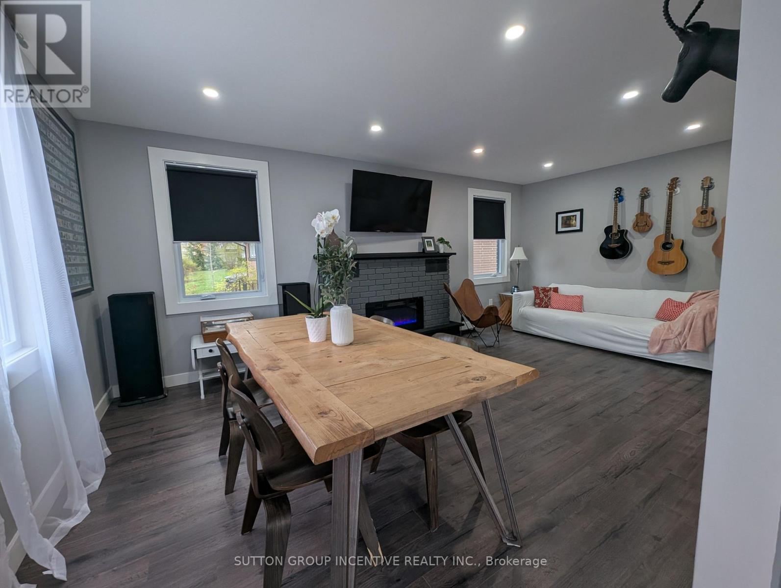 295 QUEEN STREET - 15