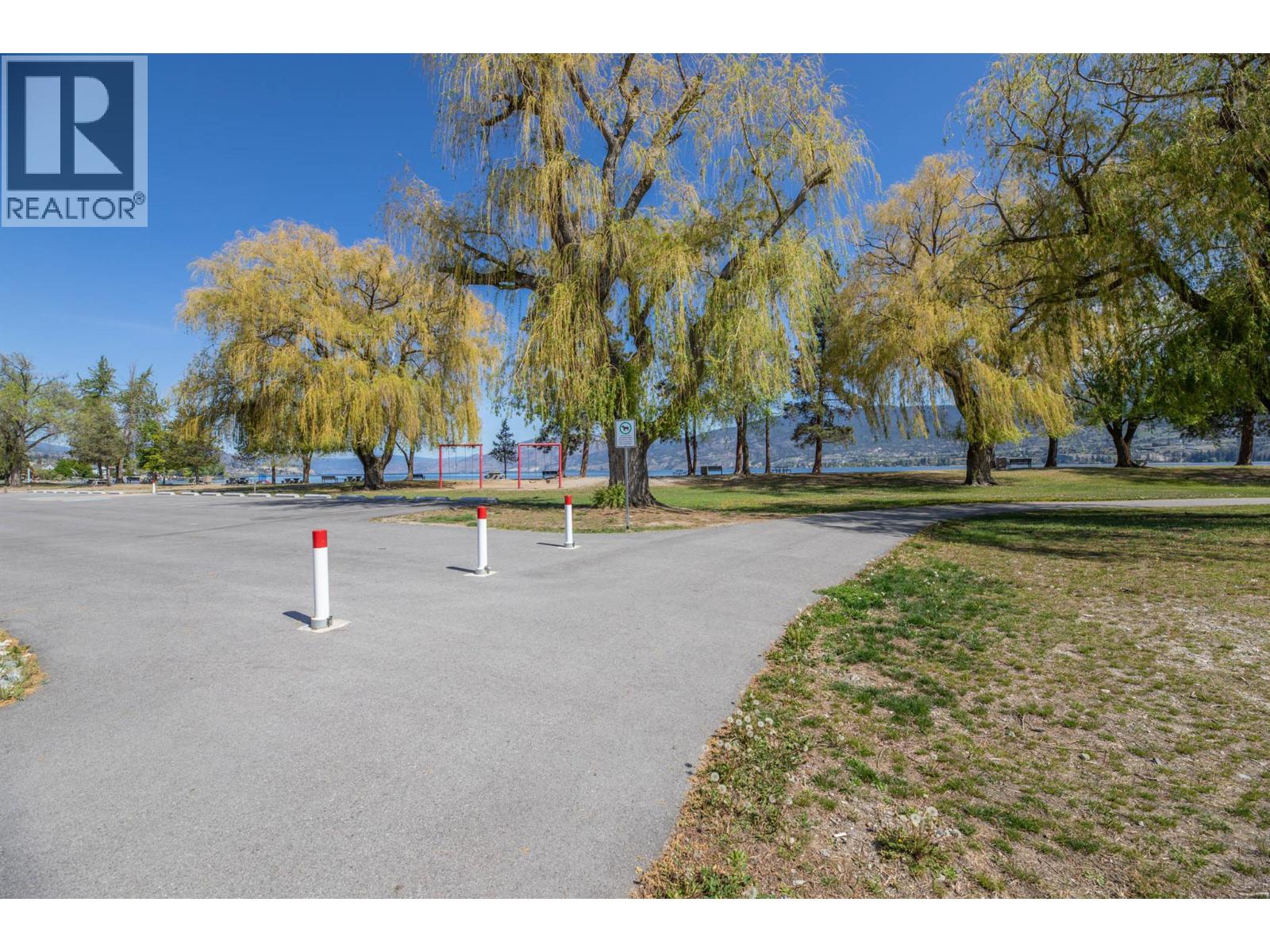 881 Lighthouse Landing, Summerland
