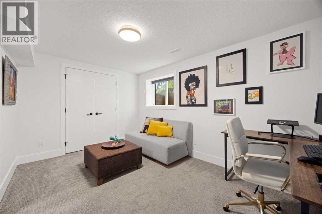 32 Westminster Drive SW - 38