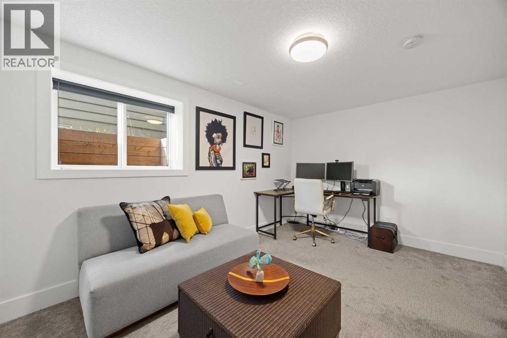 32 Westminster Drive SW - 39