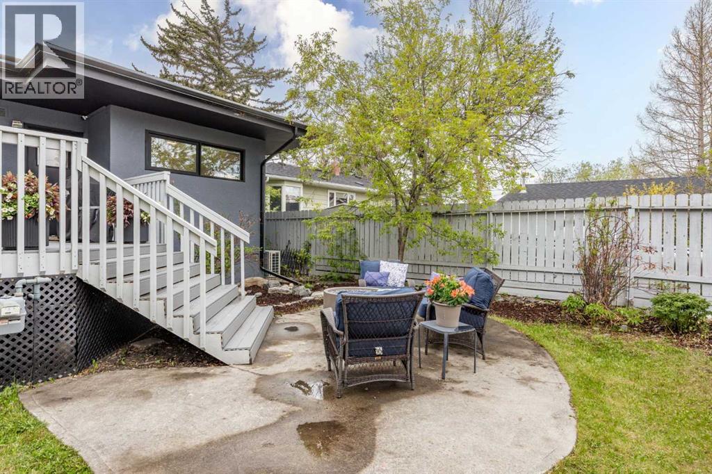 32 Westminster Drive SW - 42