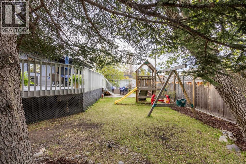 32 Westminster Drive SW - 46