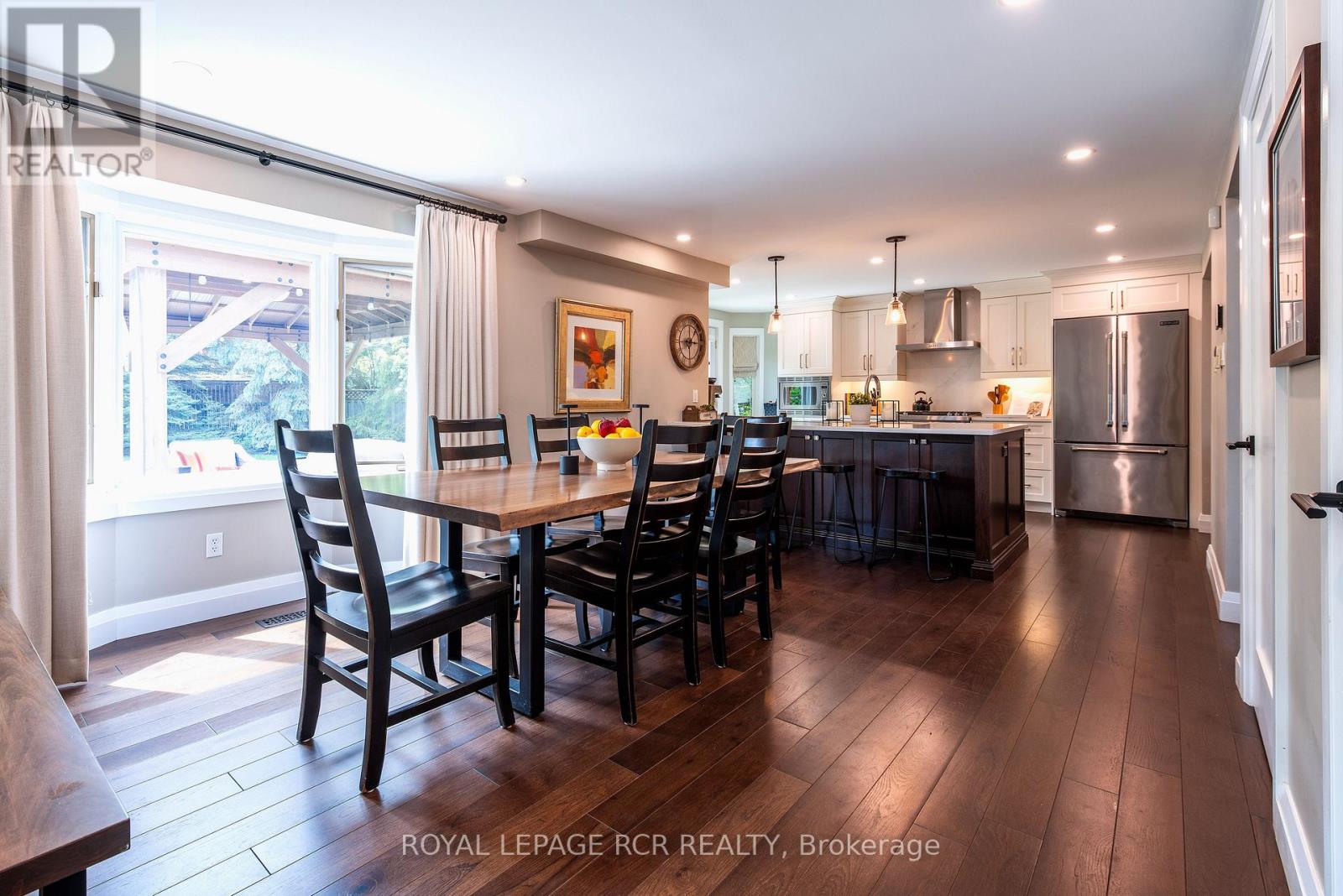 237 ELMWOOD CRESCENT - 16