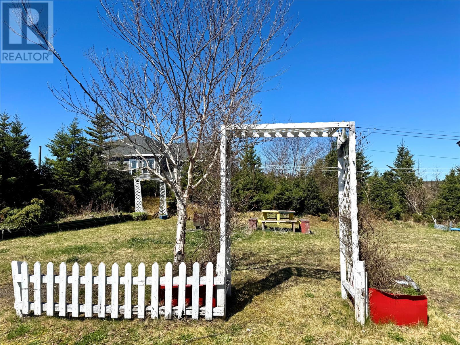 10 Holiday Hill Road - 26