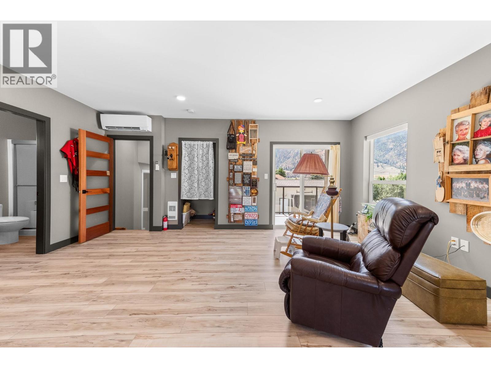 617 2ND Avenue, Keremeos