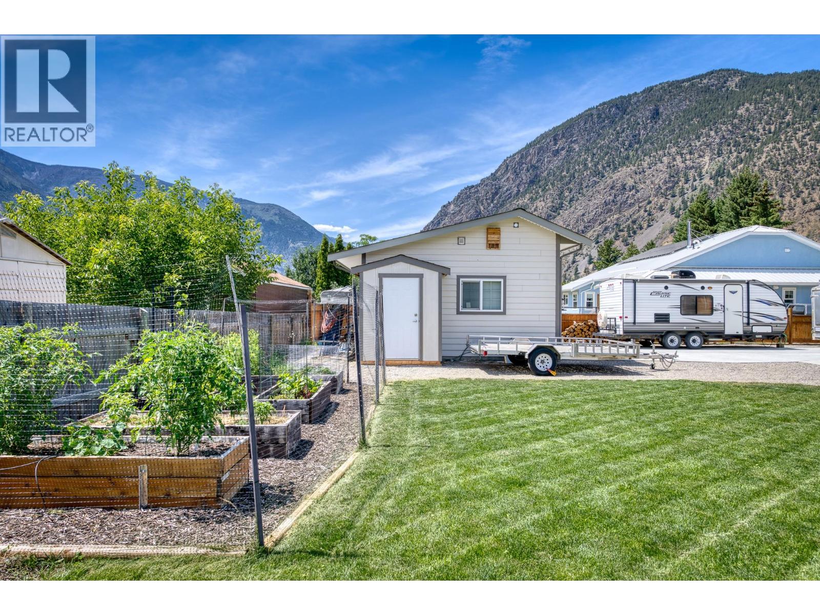 617 2ND Avenue, Keremeos