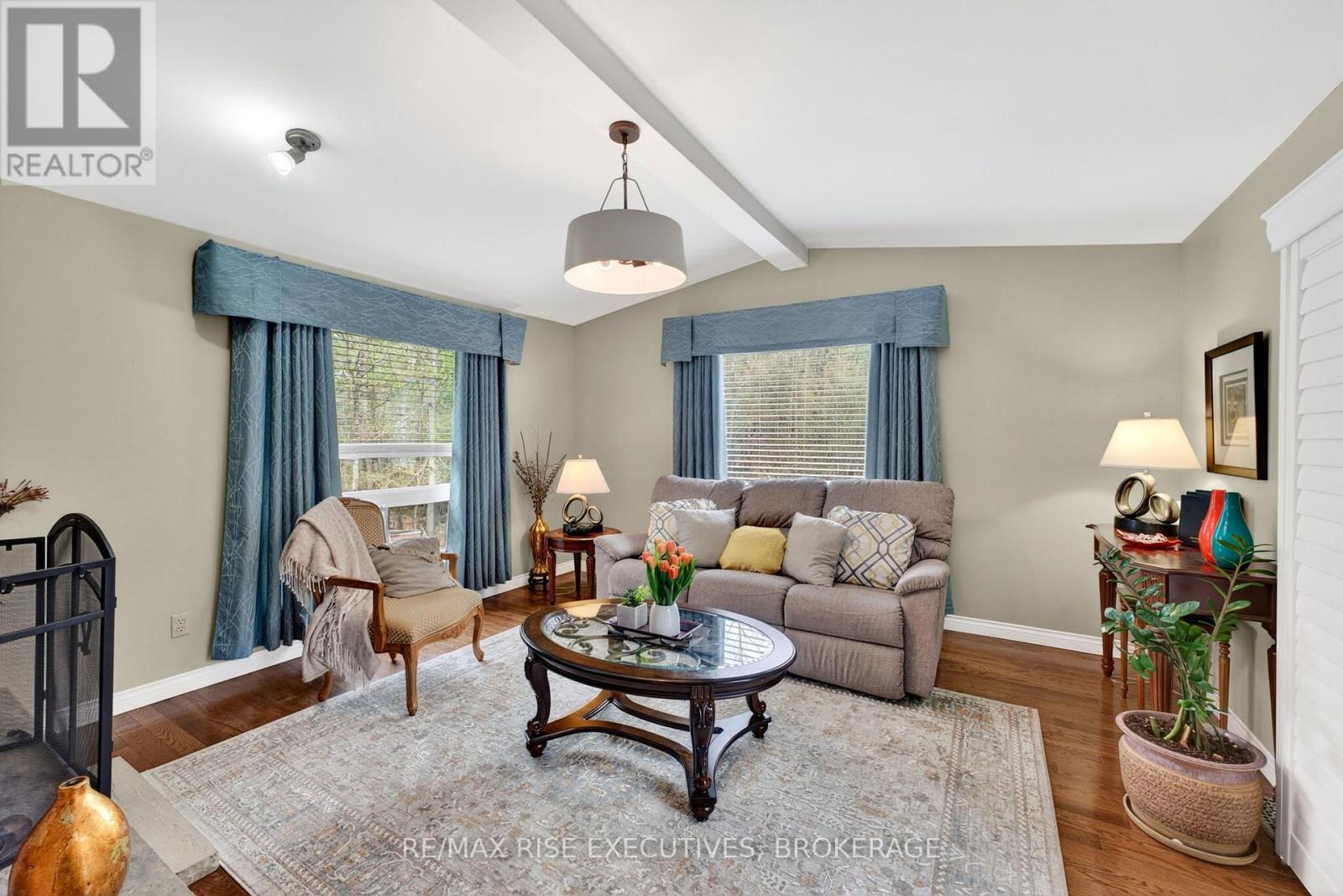 2405 RIDEAU FERRY ROAD - 16