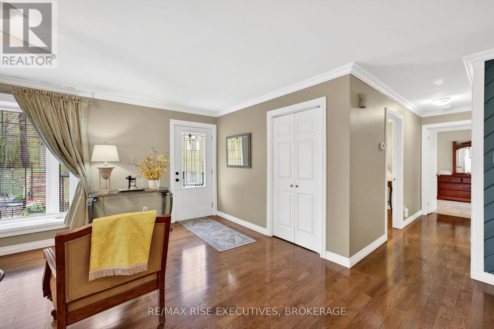 2405 RIDEAU FERRY ROAD - 7