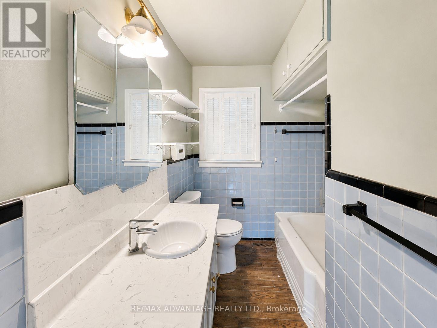 439 COOMBS AVENUE - 10