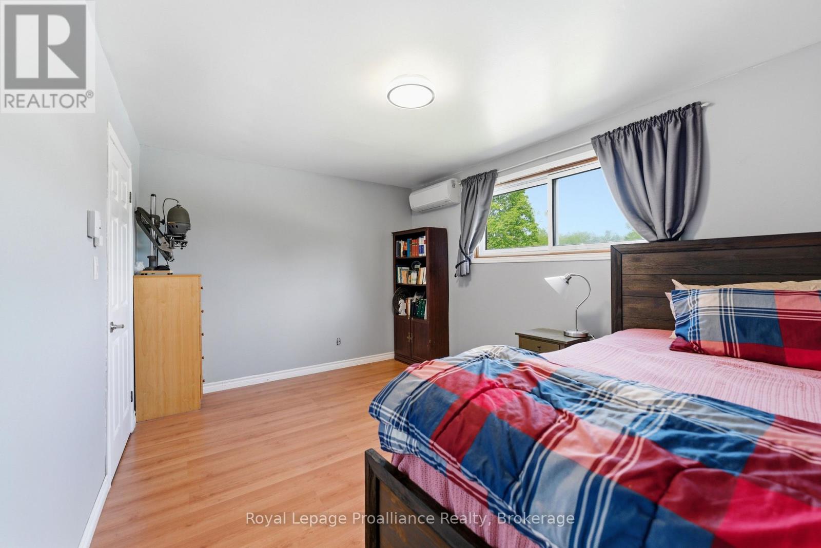 85 NICHOLAS STREET - 16