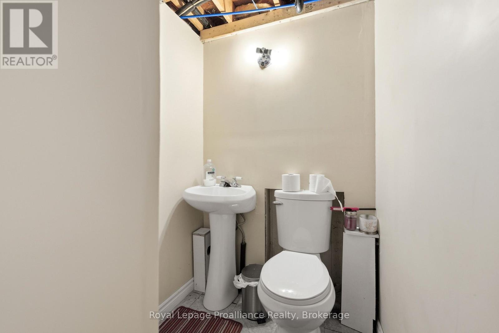 85 NICHOLAS STREET - 23