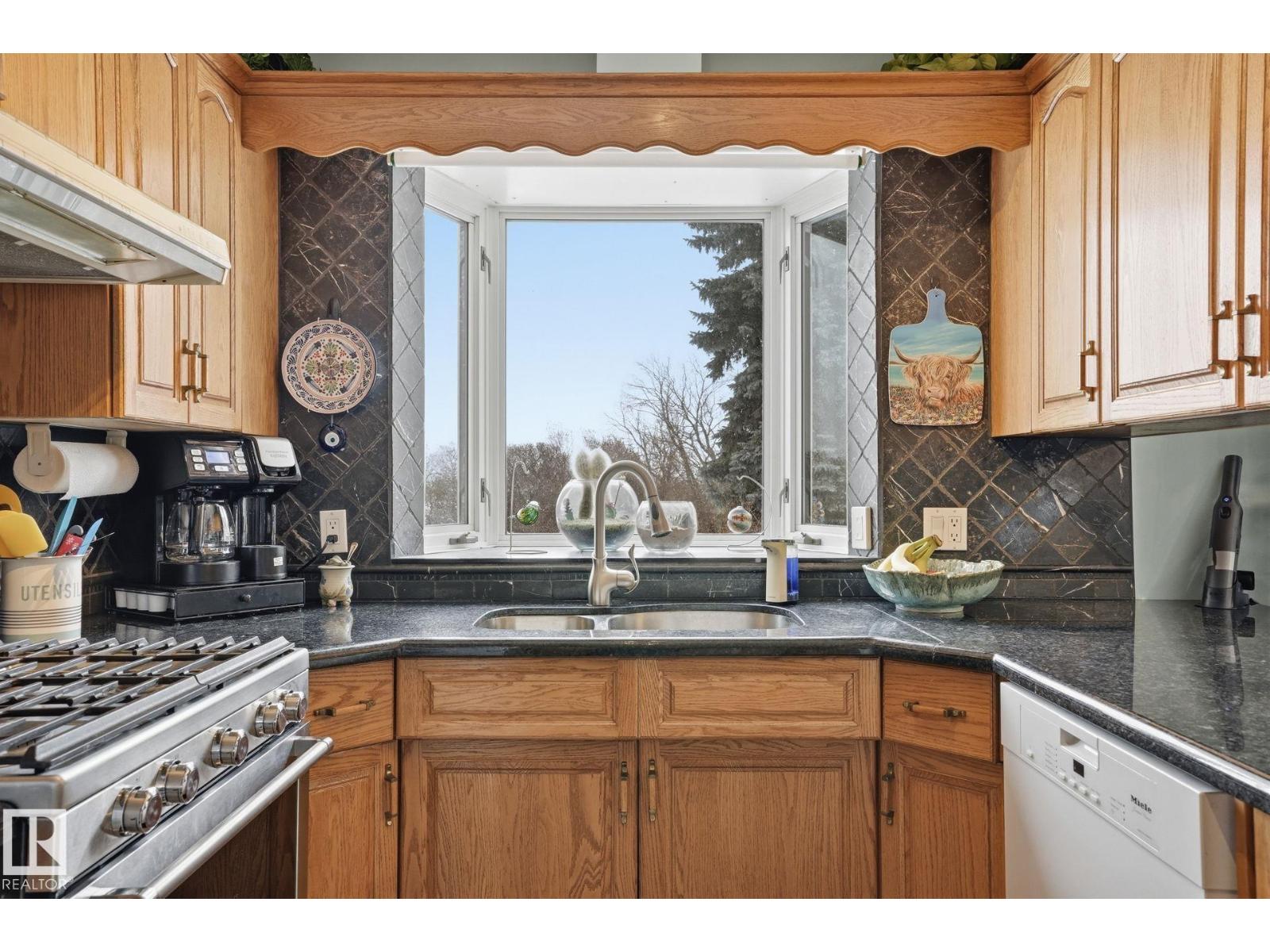 1551 ELLERSLIE RD SW — photo 14