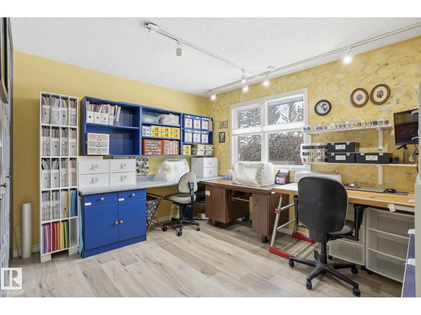1551 ELLERSLIE RD SW — photo 18